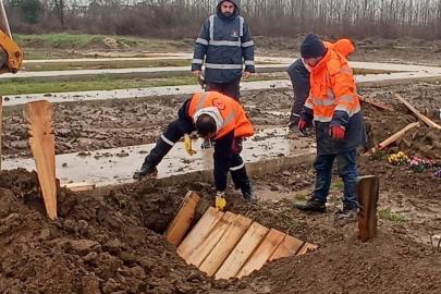 Vefat eden kaçak göçmenler Düzce’de defnedildi