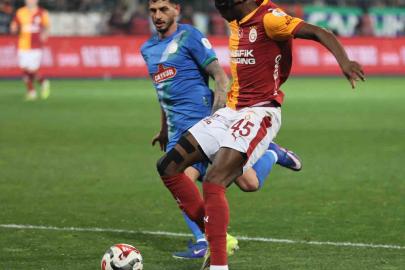 Victor Osimhen, bu sezonki gol sayısını 15’e çıkardı