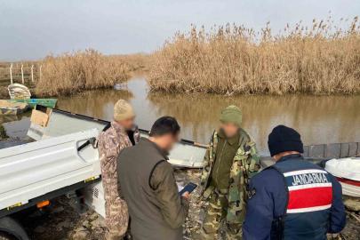 Yasak bölgede avlanan 3 şahıs, jandarma ekiplerince yakalandı
