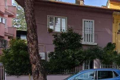 Yaşlı çift evinde bıçaklanarak öldürülmüştü: "Evde boş altın keseleri bulundu"