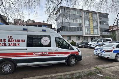 Yaşlı kadın evinde ölü bulundu