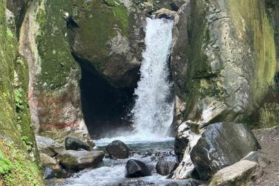 Yazın kurumak üzereydi, Uludağ’ın karlarıyla yeniden coştu