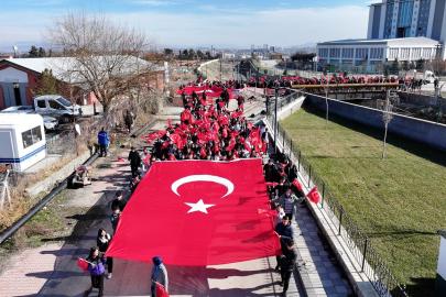 Yeşilyurt’ta "Tek Bayrak, Tek Vatan" Gençlik bayrak yürüyüşü