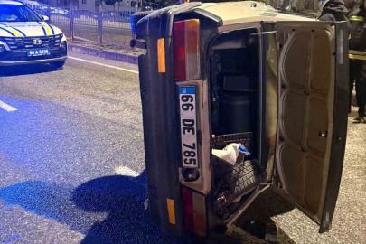 Yozgat’ta otomobil yan yattı, 3 kişi yaralandı