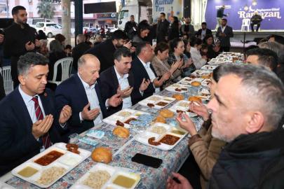 Yüreğir Belediyesi’nden Serinevler’de birlik ve beraberlik iftarı