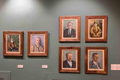 Zeytinburnu’nda "Bir Hezarfenin İzleri; Ahmet Yakupoğlu" resim sergisi açılışı yapıldı