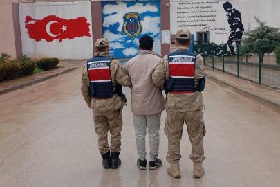 13 yıl kesinleşmiş hapis cezasıyla aranan şahıs yakalandı