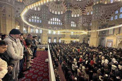 Adana’da bayram namazı kılındı