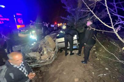 Adıyaman’da otomobil şarampole yuvarlandı: 2 yaralı