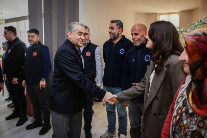 ADÜ İktisadi İşletme Müdürlüğü personeline Ramazan Ayı dolayısıyla alışveriş kartı verildi