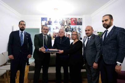 AK Parti MKYK Üyesi Ünal, şehit ailesinin misafiri oldu