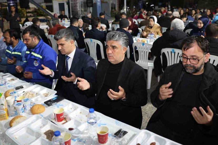 Akdeniz’de birlik sofrası: Kaymakam Şener personelle iftar yaptı