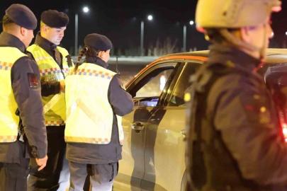 Aksaray’da jandarma ekipleri uygulamalarını sürdürüyor