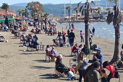 Akyaka’da 8 Mart kutlaması renkli görüntülere sahne oldu