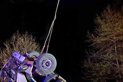 Alanya’da kamyon şarampole devrildi: 1 ölü, 1 yaralı