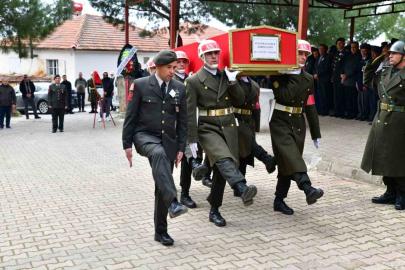 Alaşehirli Kıbrıs Gazisi son yolculuğuna uğurlandı