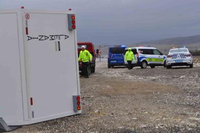 Alman turistin kullandığı karavanla otomobil çarpıştı: 1’i ağır 3 yaralı