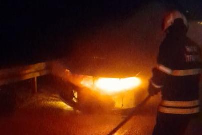 Altınözü’nde araç yangını