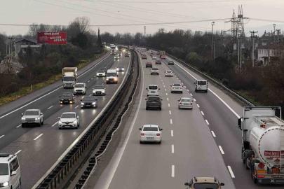 Anadolu Otoyolu’nda bayramın son günü akıcı yoğunluk