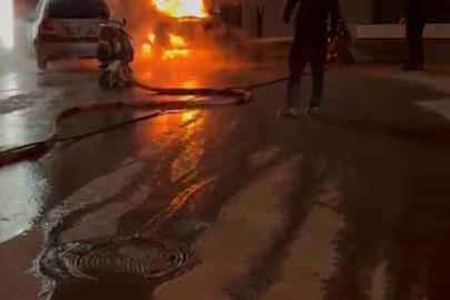 Ankara’da alev alan elektrikli otomobil kullanılmaz hale geldi