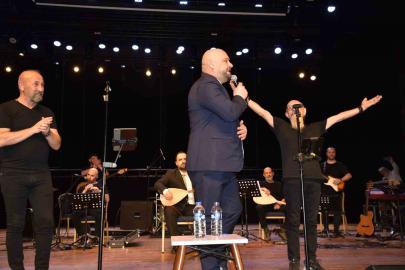 Atakum’da Edip Akbayram ve Volkan Konak anıldı