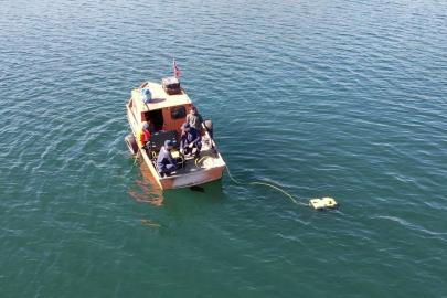 Atatürk Baraj Gölüne füze parçaları düştü