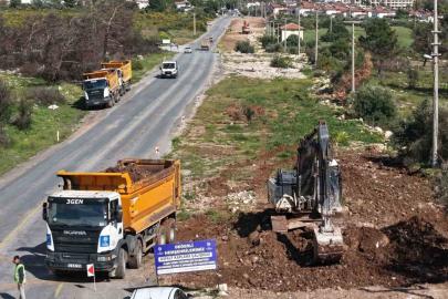 Aydın Büyükşehir, Akbük’te yol yenileme çalışmalarını sürdürüyor