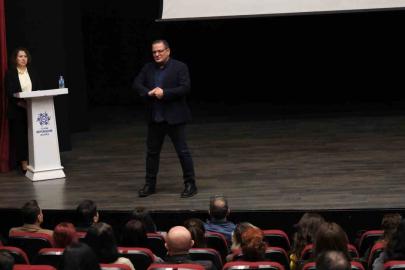 Aydın Büyükşehir Belediyesi’nin Disleksi Merkezi öğrencilerin eğitim hayatına destek olmayı sürdürüyor