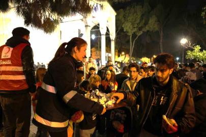 Aydın Büyükşehir’den Kadir Gecesi’nde lokum ikramı