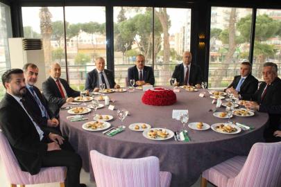 Aydın protokolü bayramlaştı