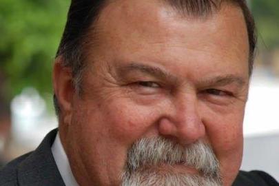 Aydın’ın sevilen köşe yazarı hayatını kaybetti