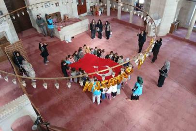 Babaeski’de minik öğrenciler Ramazan etkinliğinde cami ile tanıştı