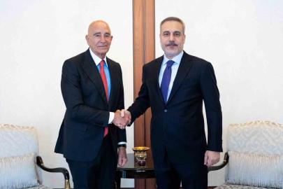 Bakan Fidan, ABD’nin Suriye Temsilcisi Barrack’ı kabul etti