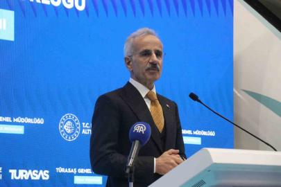 Bakan Uraloğlu: "İran, ABD ve İsrail savaşı masum sivillerin hayatını tehdit ediyor"