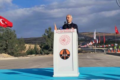Bakan Uraloğlu: "Kilis’in ulaşım ve iletişim altyapısına 24 yılda yaklaşık 9,3 milyar lira yatırım gerçekleştirdik"