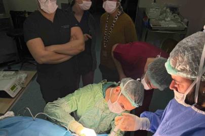 Balıkesir’de ilk kemiğe implante işitme cihazı ameliyatı yapıldı