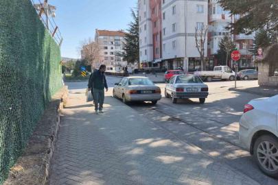 Basılı kalan otomobil kornası pazar günü vatandaşların kabusu oldu