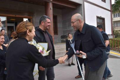 Başkan Zencirci, hastane çıkışı eve uğramadan belediyeye uğradı