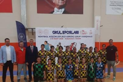 Başkan Zencirci Neşetiye Kız Hentbol Takımını tebrik etti