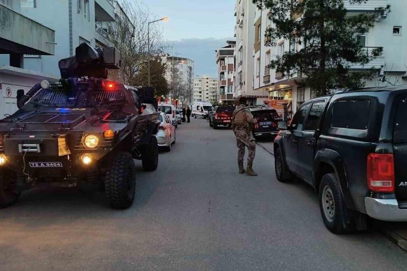 Batman’da aile katliamı: Anne ve ağabeyini öldürdü