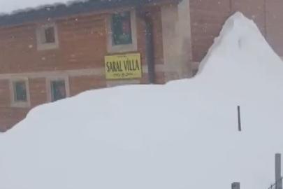 Bayburt’ta Kılıçkaya Yaylası kar altında kaldı