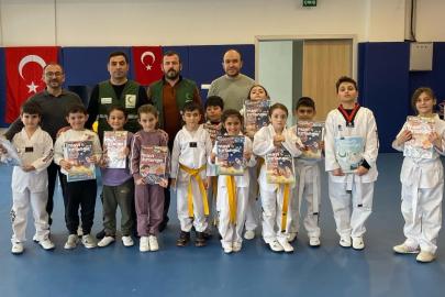 Bayburt’ta tekvando öğrencilerine teknoloji bağımlılığı eğitimi verildi