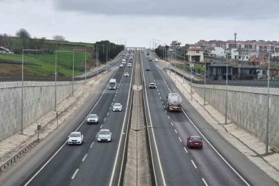 Bayram tatili başladı: İstanbul-Tekirdağ yolunda trafik yoğunluğu arttı