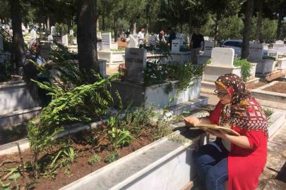 Bayramın ilk günü mrzarlıklarda yoğunluk