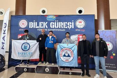 BEUN’lu Dünya Şampiyonu İsmail Hacı Bekar’dan çifte altın madalya