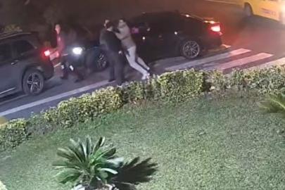 Beylikdüzü’nde yol verme tartışmasında silah çekti; o anlar kamerada