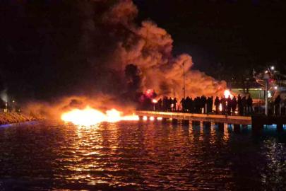 Bodrum’da milyonluk tekneler alev alev yanıyor