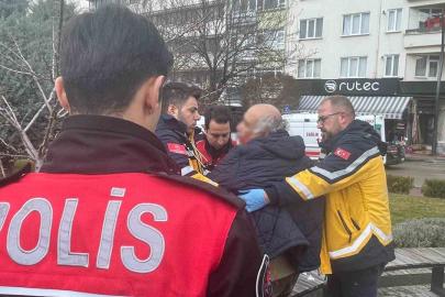 Bolu’da bankta oturan erkeğe sözlü tacizde bulunduğu iddia edilen yaşlı adam darp edildi