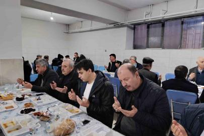 Bozcaarmut Köyü’nde gönülleri buluşturan iftar