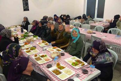 Bu köyde Ramazan boyunca yemeklere kadın eli değmiyor